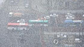 1시간 만에 눈 3㎝ 쌓인 인천…태풍급 강풍에 피해 잇따라(종합)
