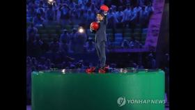 [올림픽] 유치 '주역' 아베도 개회식 불참…1만명→950명으로 축소