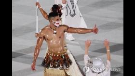 [올림픽] 말풍선·게임음악·마스크·전통복…그리고 근육남 둘