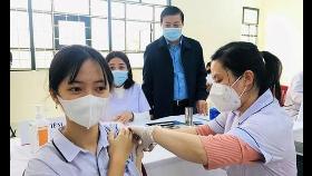 베트남서 화이자 백신 맞은 청소년 120명 '무더기' 입원