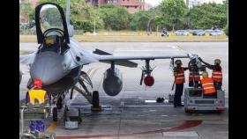 대만 공군, 주력 전투기 F-16V 훈련 공개…