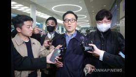 [2보]'계엄령 문건' 조현천 전 기무사령관 귀국…검찰로 압송