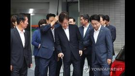 영장심사 앞둔 이재명, 곧 법원 도착…찬반 단체 속속 집결(종합)