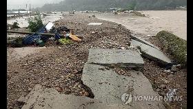 '물폭탄' 4명 사망·1명 실종…충청·전라, 침수 고립 피해 속출