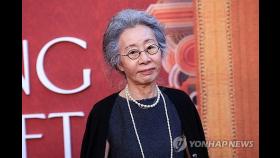 윤여정, 할리우드 신작 인터뷰서 
