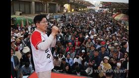 김문수, '반탄' 사과하고 尹관계 재정립할까…