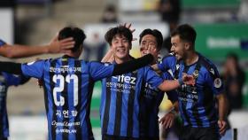 [프로축구] 잔류 희망 살린 인천, 부산에 2-1 승리