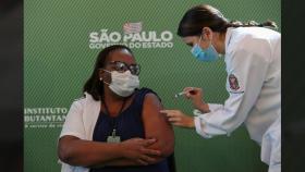 브라질, 코로나19 백신 긴급사용 승인 직후 상파울루서 첫 접종