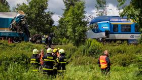 체코서 고속열차 정면충돌…사망 3명·부상 40여명