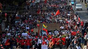 미얀마 군부, 무장투쟁 근거지 인터넷 차단…진압작전 임박설도