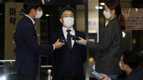 화천대유 대주주 김만배 구속 기로…법정 공방 예상
