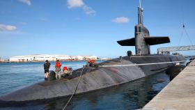 핵탄두 탑재 미 잠수함 괌에 기항 공개…