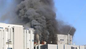 청주 배터리 공장서 불…1명 사망·3명 부상