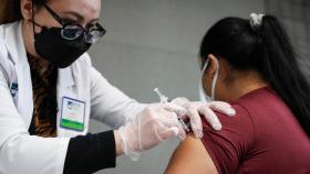 미국, 올가을 코로나19·독감 백신 동시접종 추진