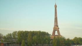 '프랑스 상징' 에펠탑, 부식 심각…