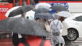 내일까지 중부 중심 장맛비…주말에는 또 찜통더위