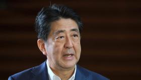 '전후 최연소·최장수 총리' 아베…일본 우익의 상징