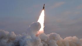 북, 동해상 탄도미사일 1발 발사…미 핵항모 겨냥 무력시위 관측