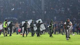 인도네시아 축구장서 팬들 난동…현재까지 129명 사망