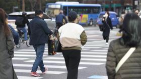 동해안 연일 폭우…한글날 연휴 전국에 거센 비바람