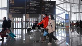 중국, 오늘부터 20개국 해외 단체여행 재개…한국 제외