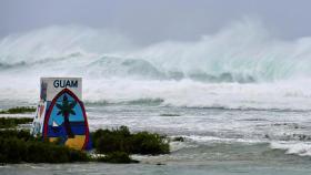'태풍 피해' 괌 여행 취소 급증…수수료·위약금 면제