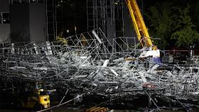 하남 미사경정공원 콘서트 무대 구조물 붕괴…8명 부상
