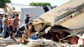 멕시코서 미사 중 성당 지붕 붕괴…어린이 등 11명 사망·50명 부상