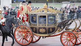 '영국 국빈방문' 윤대통령, 성대한 공식 환영식…황금마차로 이동