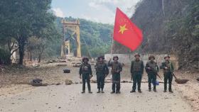 미얀마 저항군, 총공세 한달 만에 군부기지 300여곳 점령
