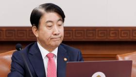 [속보] 윤대통령, 이동관 방통위원장 면직안 재가…사의 수용