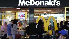 햄버거도 비용 상승에 맥도날드 메뉴 2.8% 인상