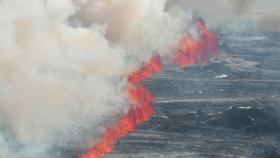 아이슬란드 또 화산 폭발…'용암 분수' 최고 50ｍ 치솟아