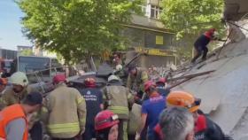 이스탄불에서 3층 아파트 붕괴…1명 사망·8명 부상