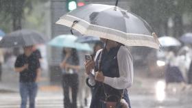 [뉴스초점] 푹푹 찌다 퍼붓는다…오후부터 장마 북상 150㎜ 폭우