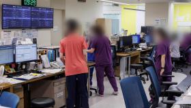 전공의 이탈에 병원 경영난…신규 간호사 채용 '가뭄'