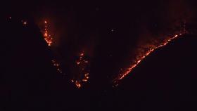 주왕산 국립공원서 번지는 불길…천년고찰 '대전사' 위협