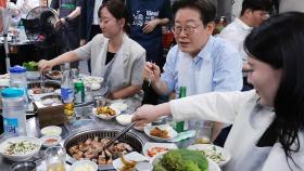 직원들과 '불금' 삼겹살…이 대통령 