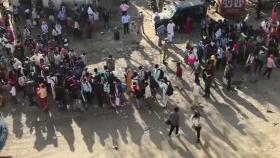 인도, 국가봉쇄령 속 수십만 명 뉴델리 탈출 '아수라장'