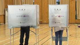 '10석 선출' 전북, 투표 순조롭게 진행