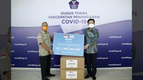 [기업] 우리은행, 인도네시아에 코로나19 방호복 5천 벌 기부
