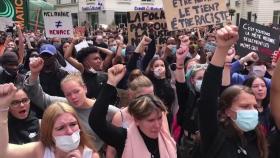 프랑스도 '목 누르기' 제압 방식 폐기...경찰의 인종차별 '무관용' 선언