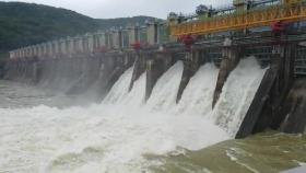청평댐 등 북한강 수계 일제히 댐 수문 개방