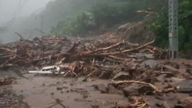 경기도 안성 산사태로 1명 사망...중부고속도로 안성 부근 통제