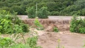강원 철원 한탄강·남대천 범람...마을 4곳 침수로 770여 명 대피