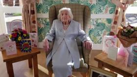 코로나19 이겨낸 106세 영국 할머니, 직접 전한 장수비결