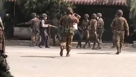 미얀마 군부, 시위대 무차별 연행...쿠데타 비난 UN 대사 해임