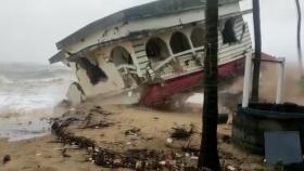 '코로나 지옥' 인도에 대형 사이클론까지...24명 사망·96명 실종