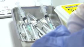 내일 8월 예방접종계획 발표...50대 초반이 맞을 백신은?