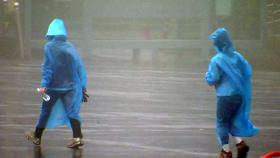 [날씨] 태풍 '찬투' 금요일 최대 고비...전국 강한 비바람
